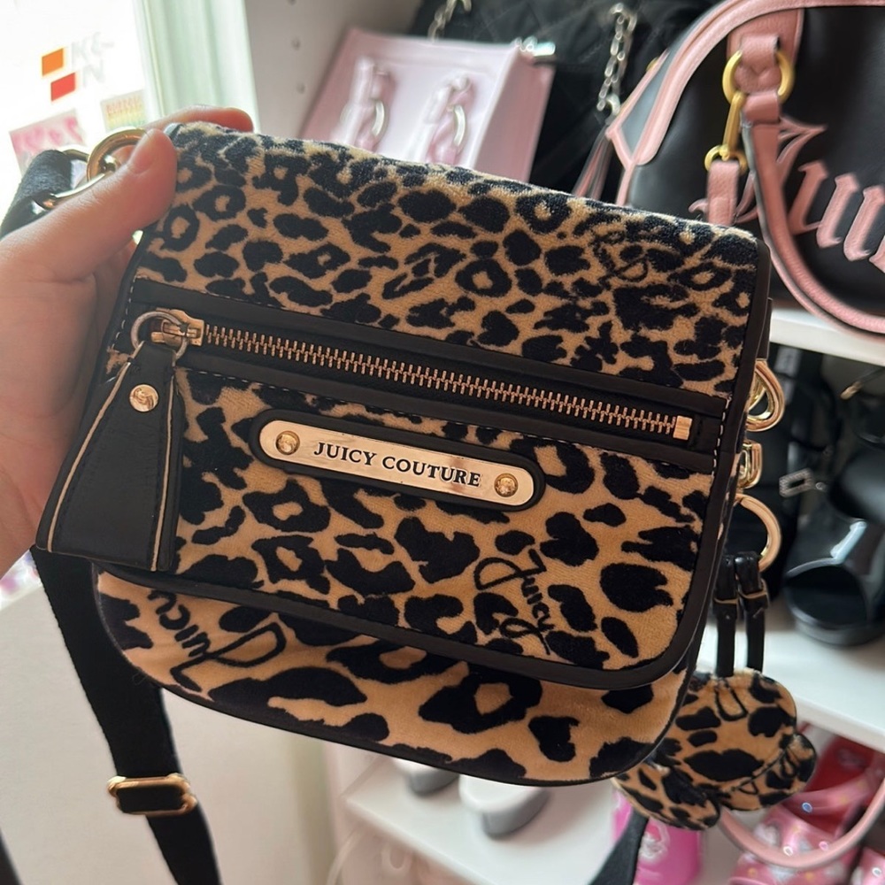 JUICY COUTURE CHEETAH CROSSBODY BAG